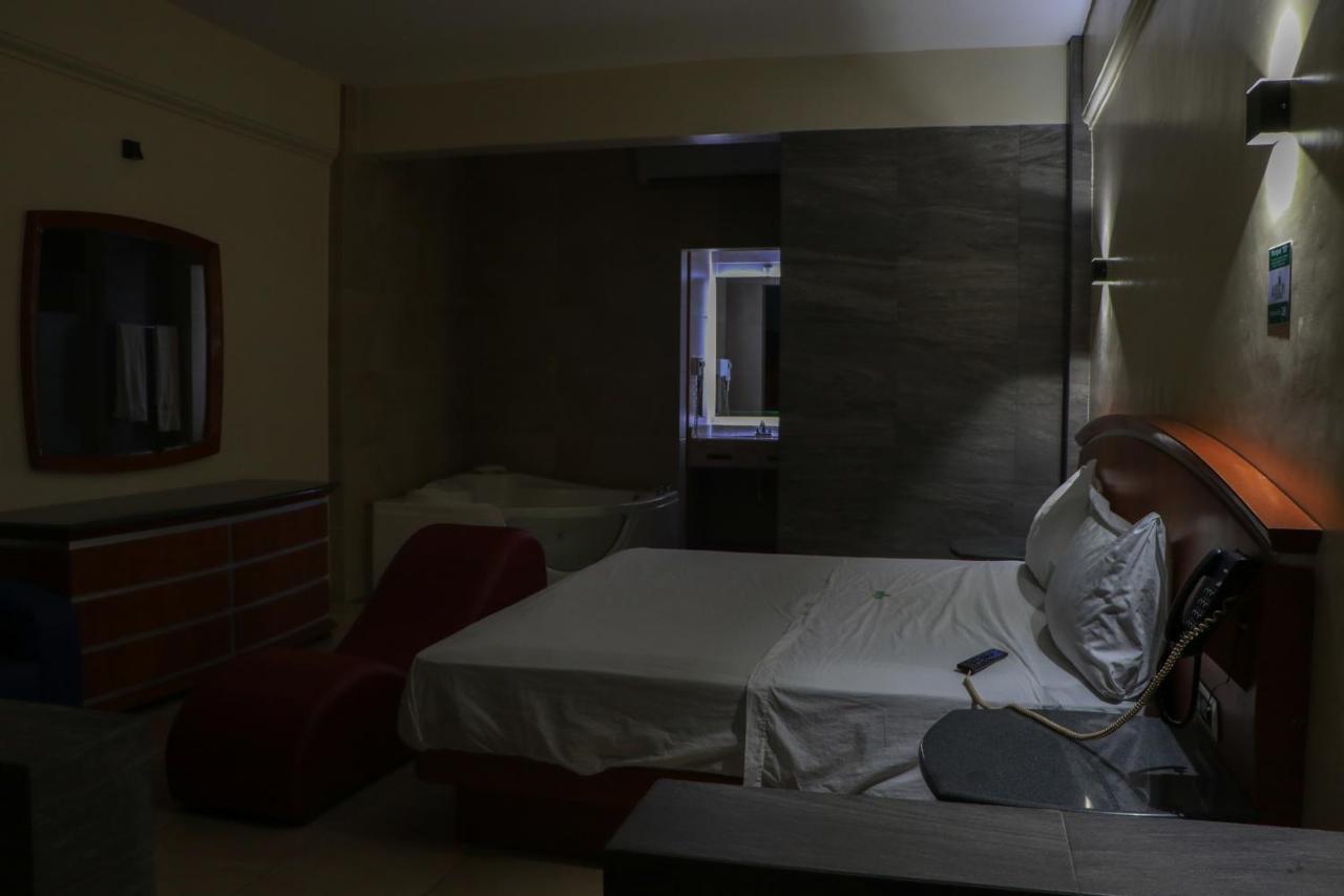 Autohotel Ilussion Córdoba Exteriör bild