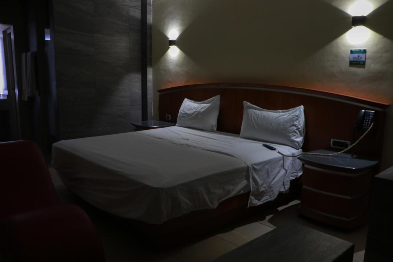 Autohotel Ilussion Córdoba Exteriör bild