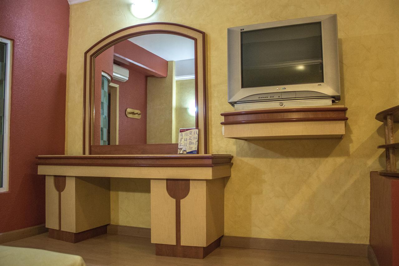 Autohotel Ilussion Córdoba Exteriör bild