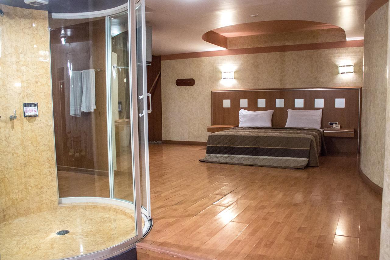 Autohotel Ilussion Córdoba Exteriör bild